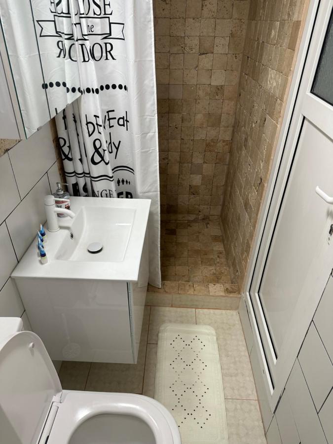 Apartamnet Regim Hotelier Boekarest Buitenkant foto